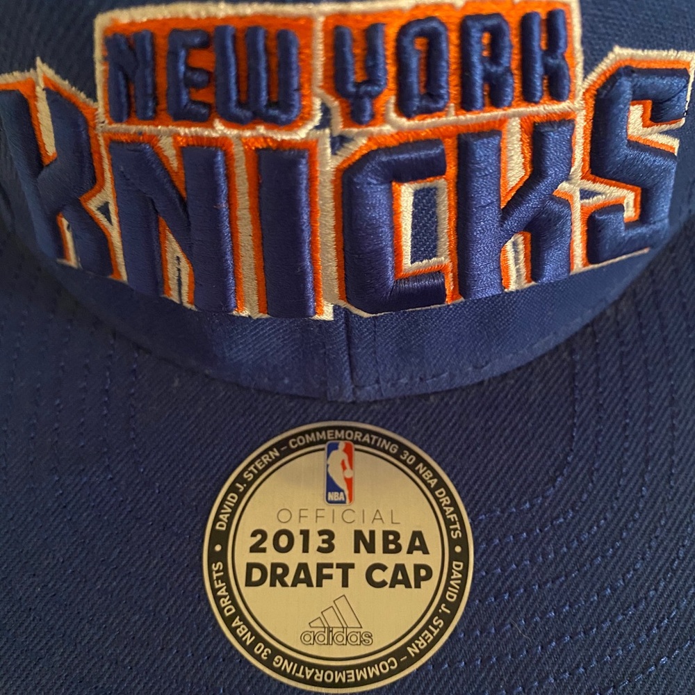 Adidas New York Knicks SnapBack